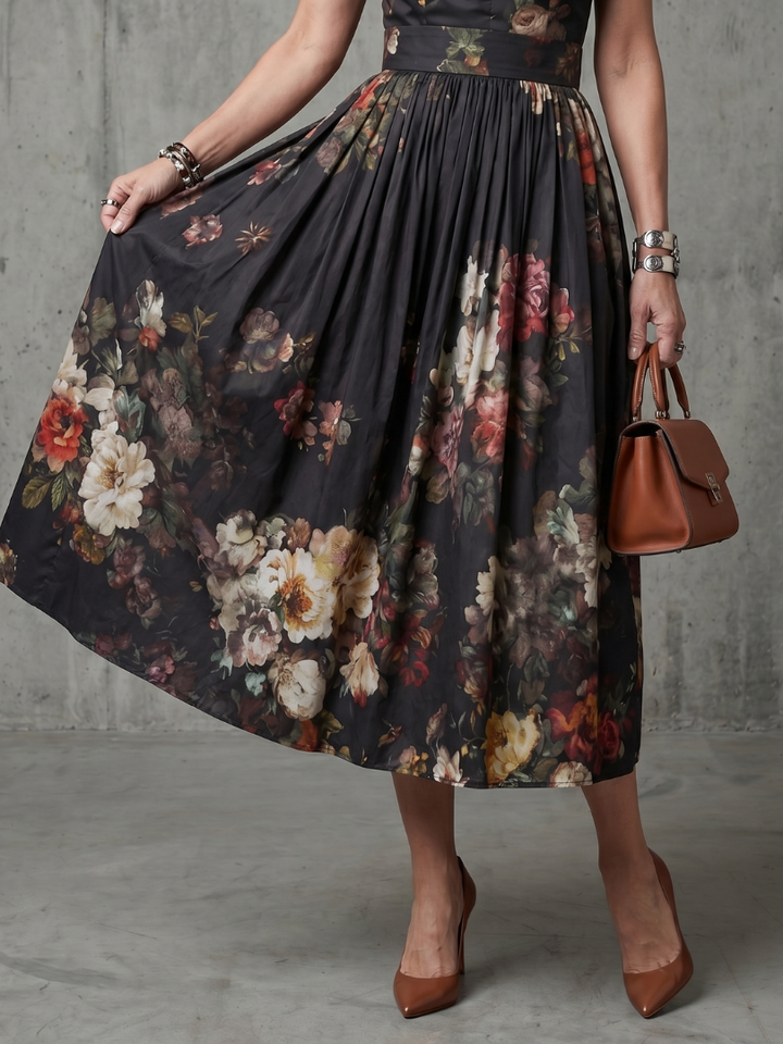 Greta | Robe Midi Plissée à Encolure Haute et Découpe Florale