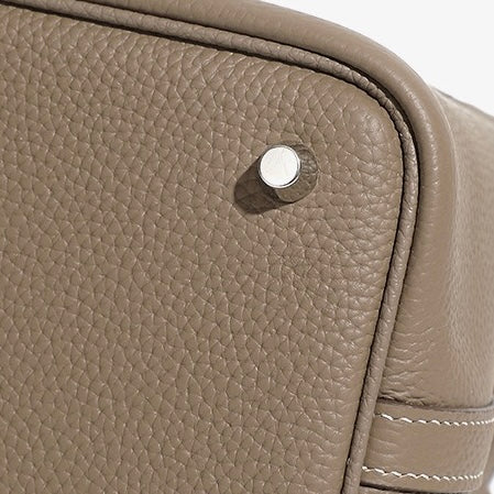 Sac cabas en cuir véritable pour femme avec boucle argentée